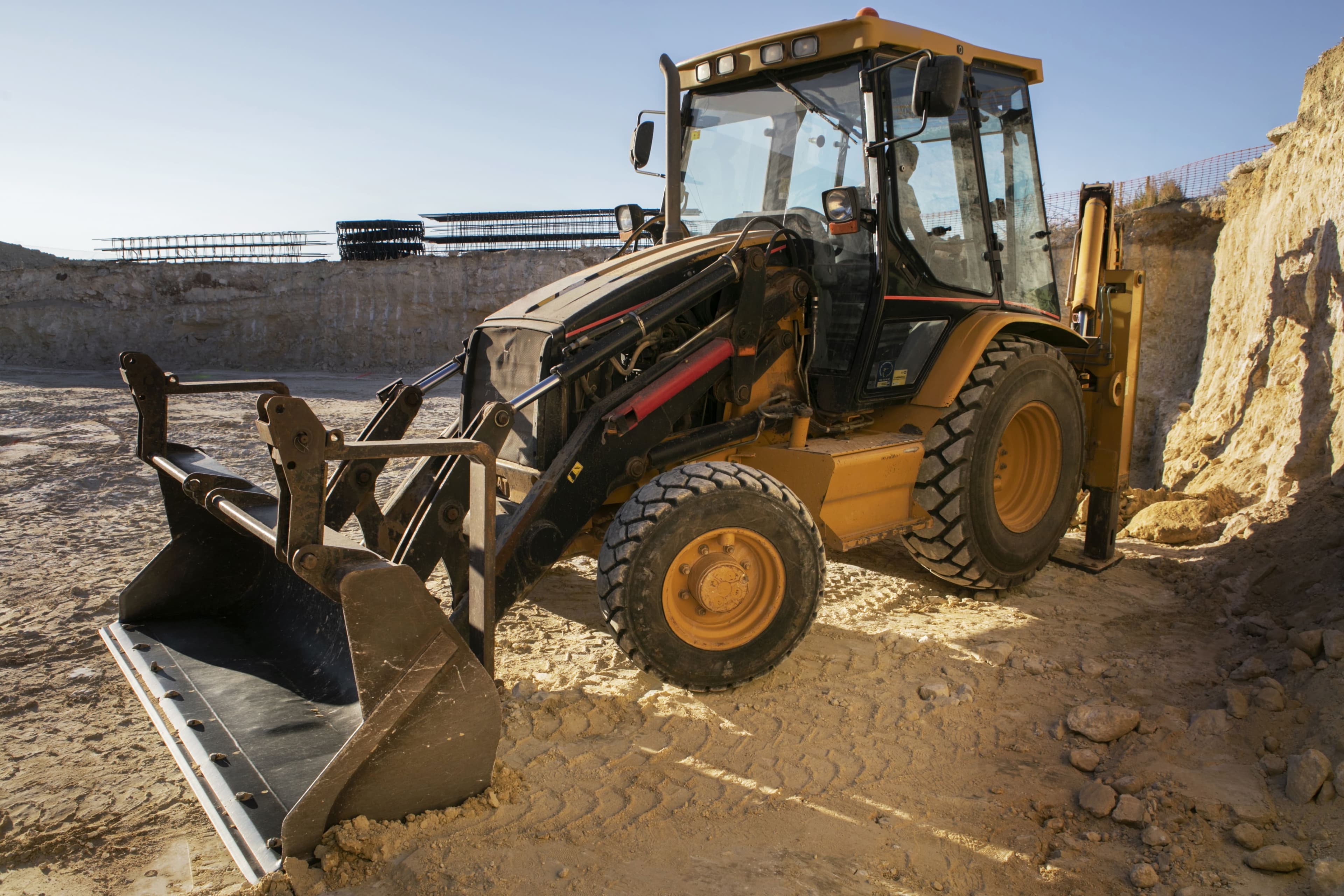 Payloader (Wheel Loader)
